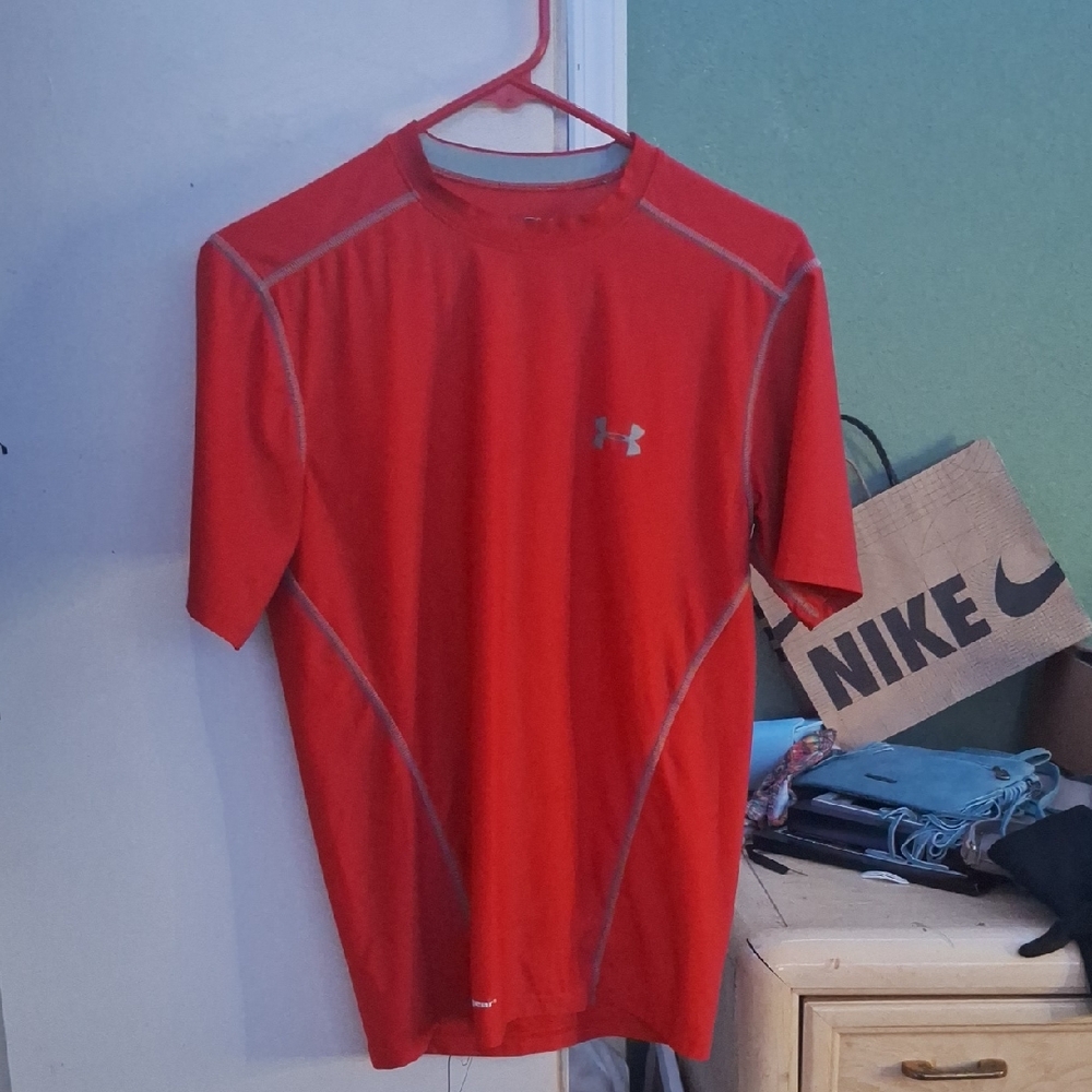 MENS Under Armour Red Performance Tee with Gray Details
